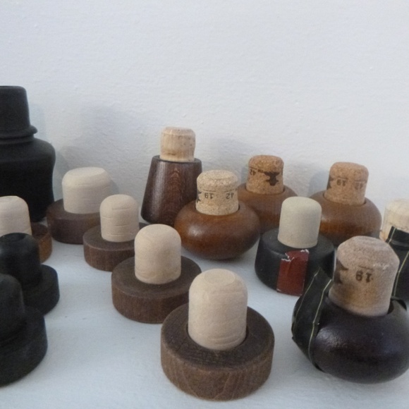 OVER 20 TEQUILA BOTTLE CORKS TOPS STOPPERS - Picture 4 of 11